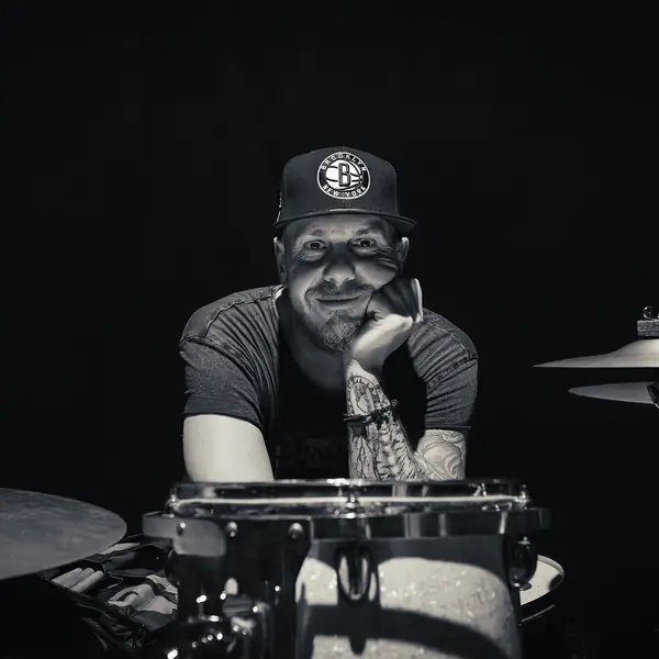 Stefano Nuzzo behind the drums